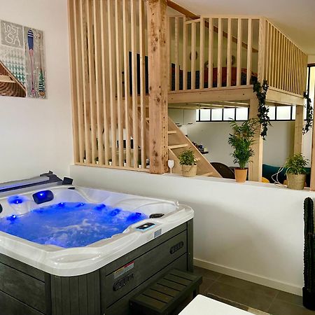 Loft Avec Jacuzzi Et Terrasse Prives Apartment Sévrier Екстериор снимка