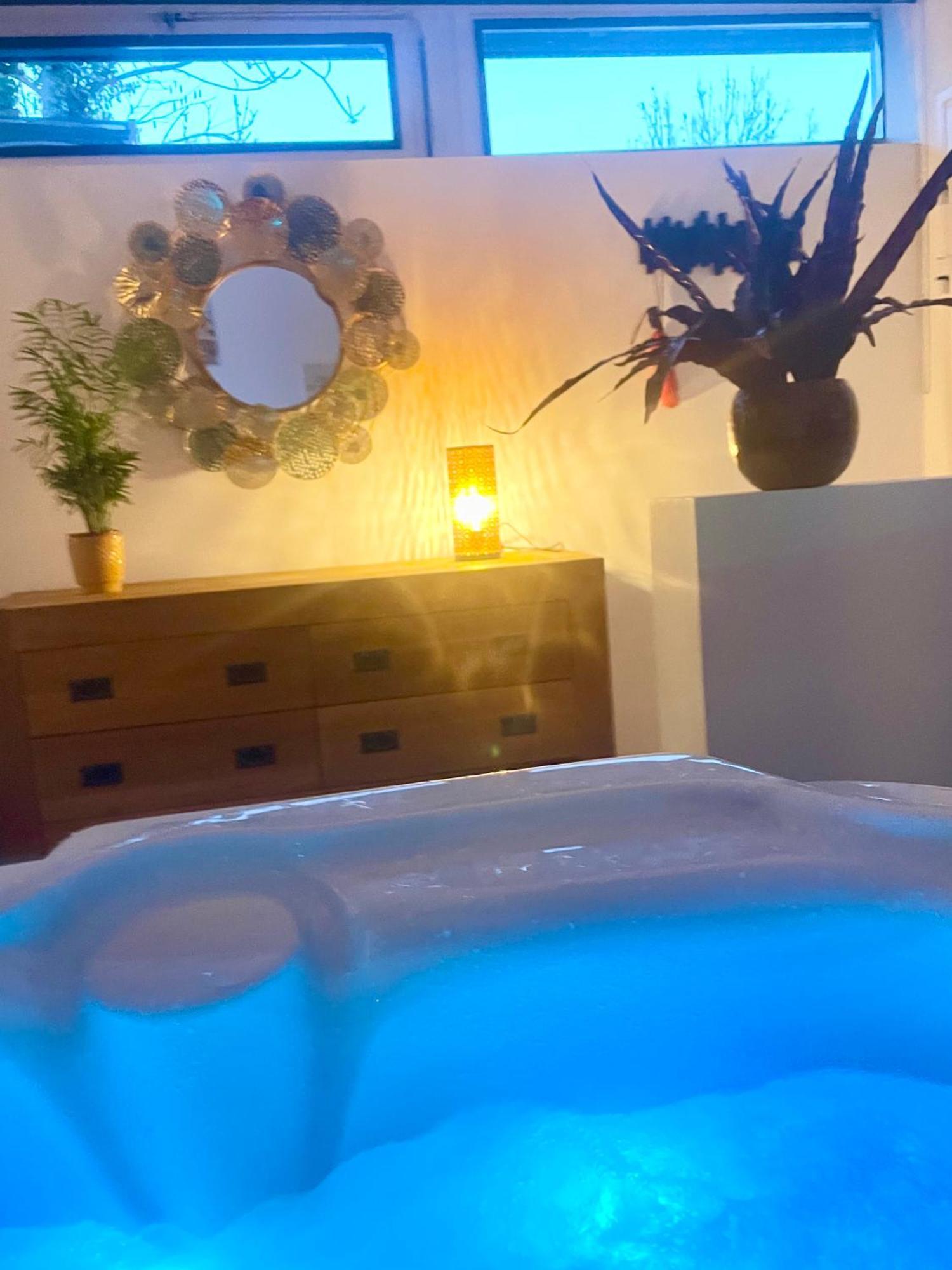 Loft Avec Jacuzzi Et Terrasse Prives Apartment Sévrier Екстериор снимка